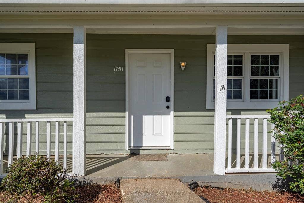 5 BR in Conyers