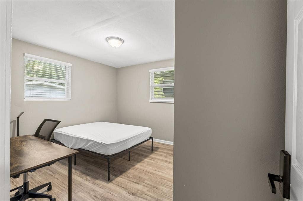 7 BR in Jacksonville