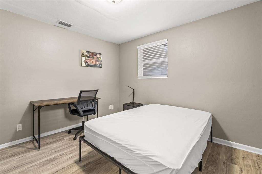 7 BR in Jacksonville