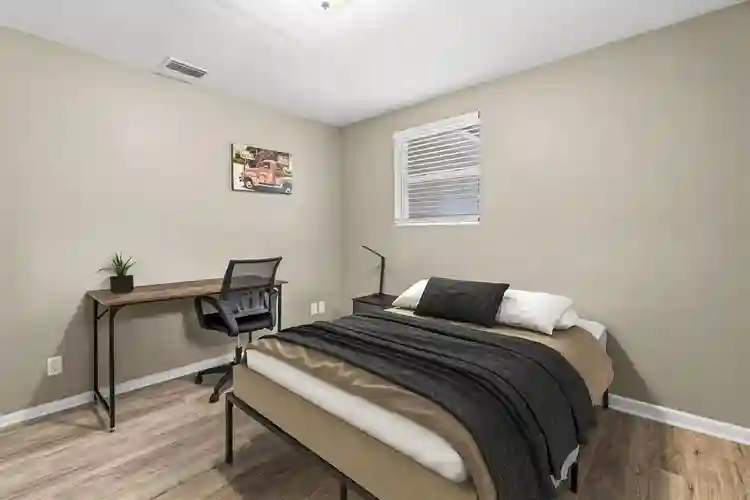 7 BR in Jacksonville