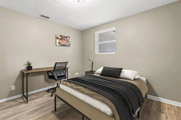 7 BR in Jacksonville