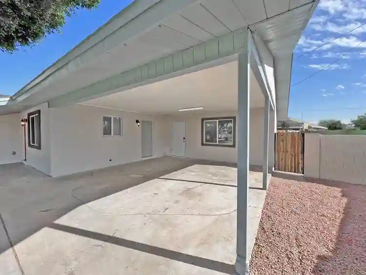 4 BR in Phoenix