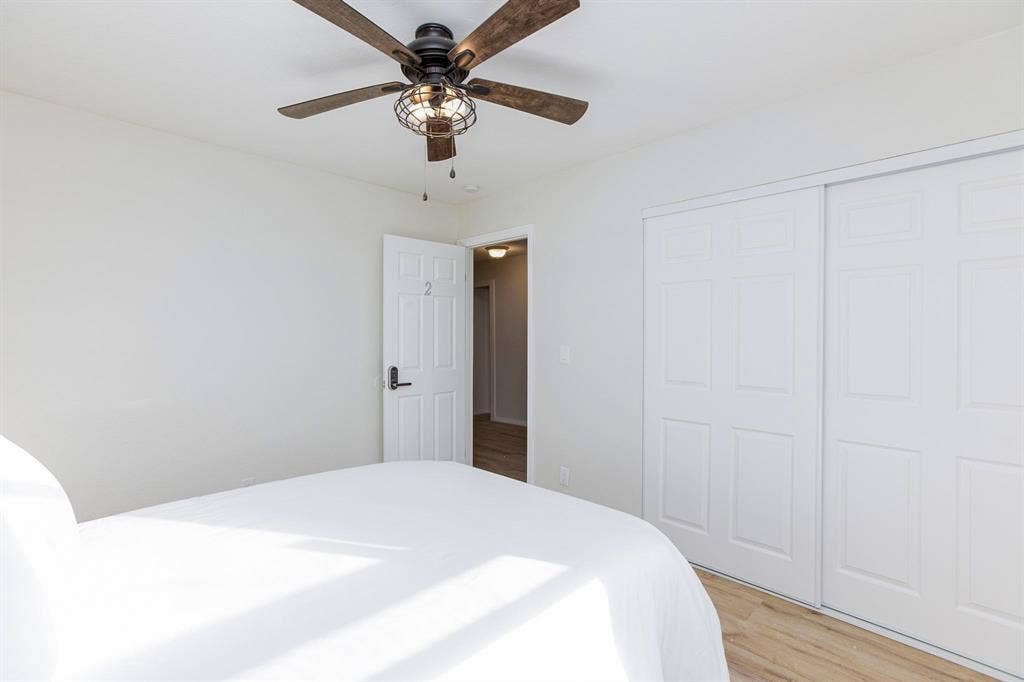 8 BR in Henderson