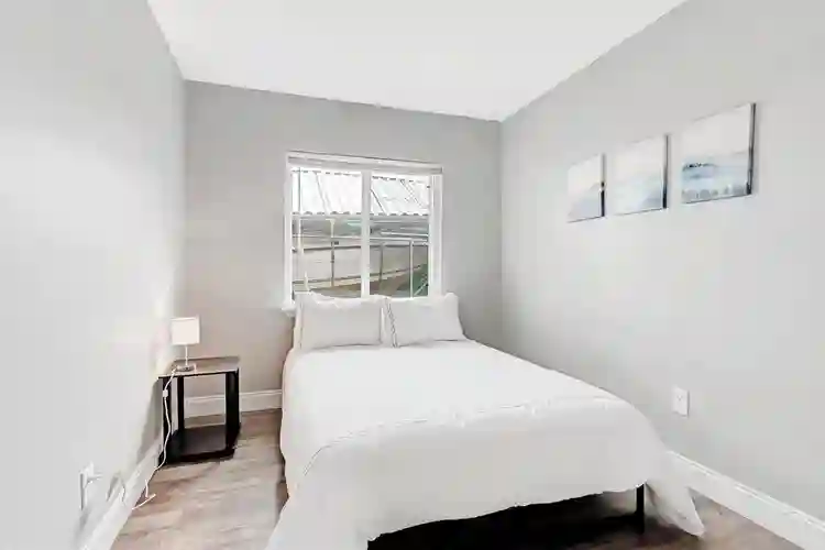 6 BR in Jacksonville