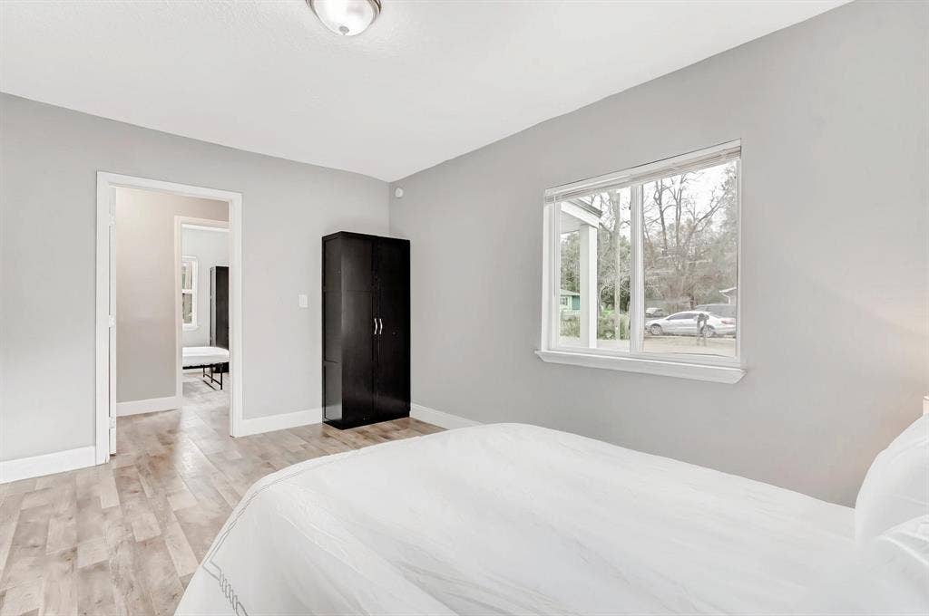 6 BR in Jacksonville