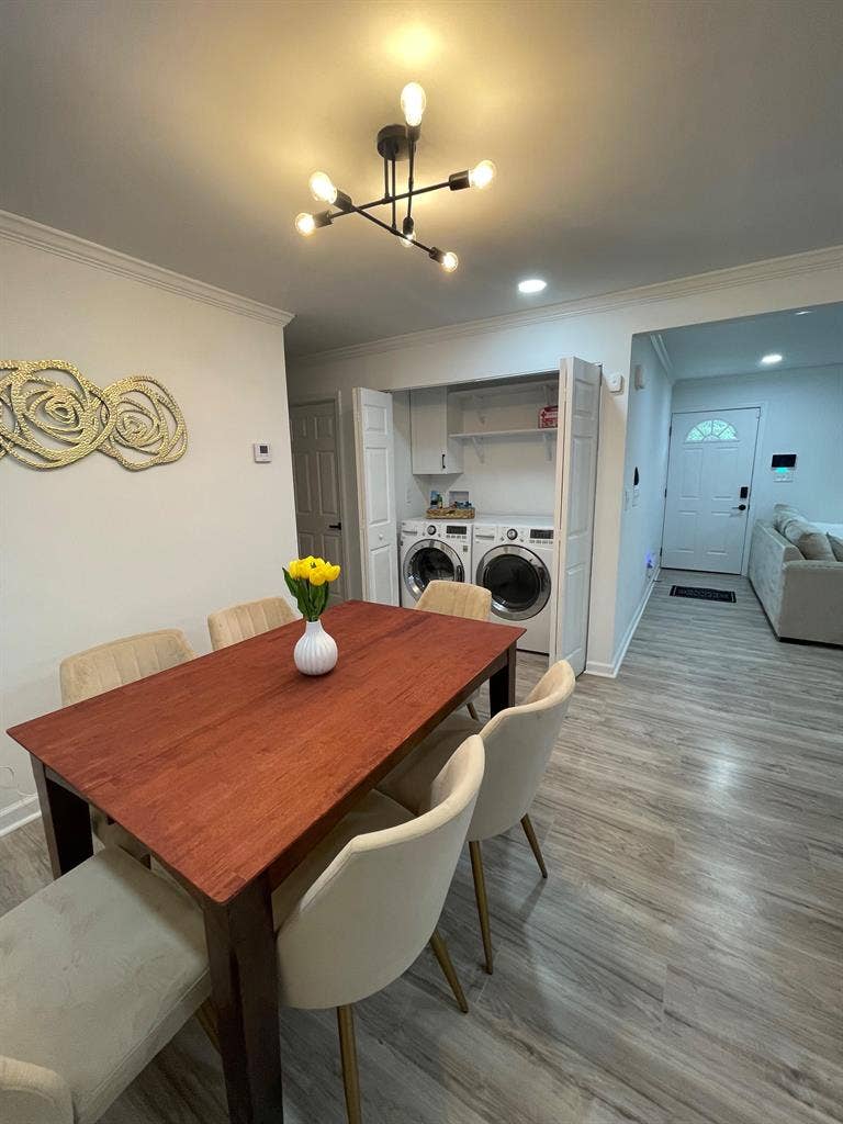4 BR in Atlanta