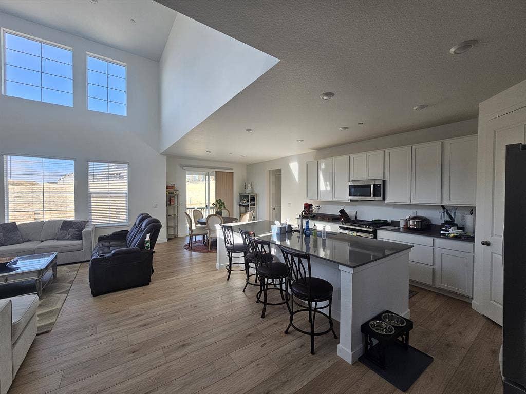 Erie Room – All Utilities Incl.