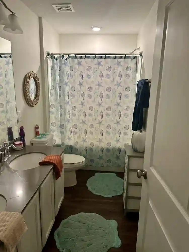 Beautiful furnished room for rent