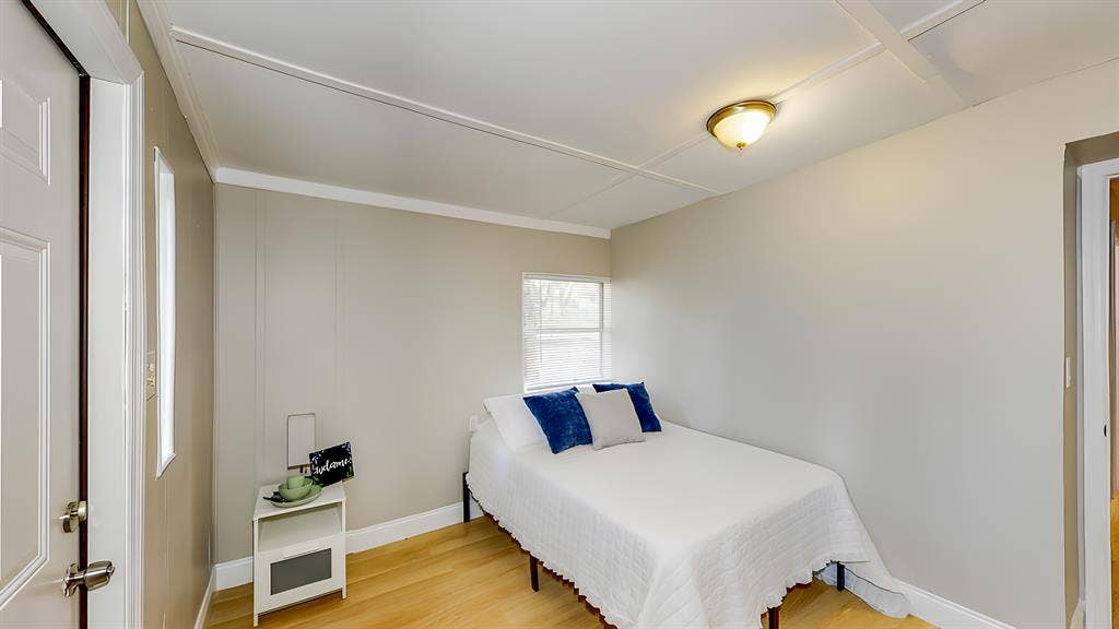6 BR in Tampa