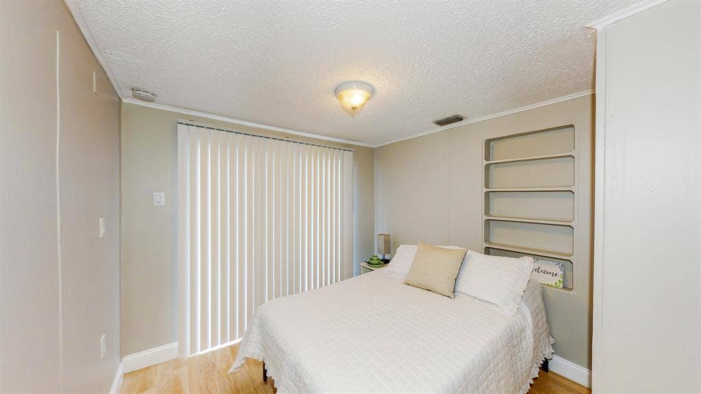 6 BR in Tampa