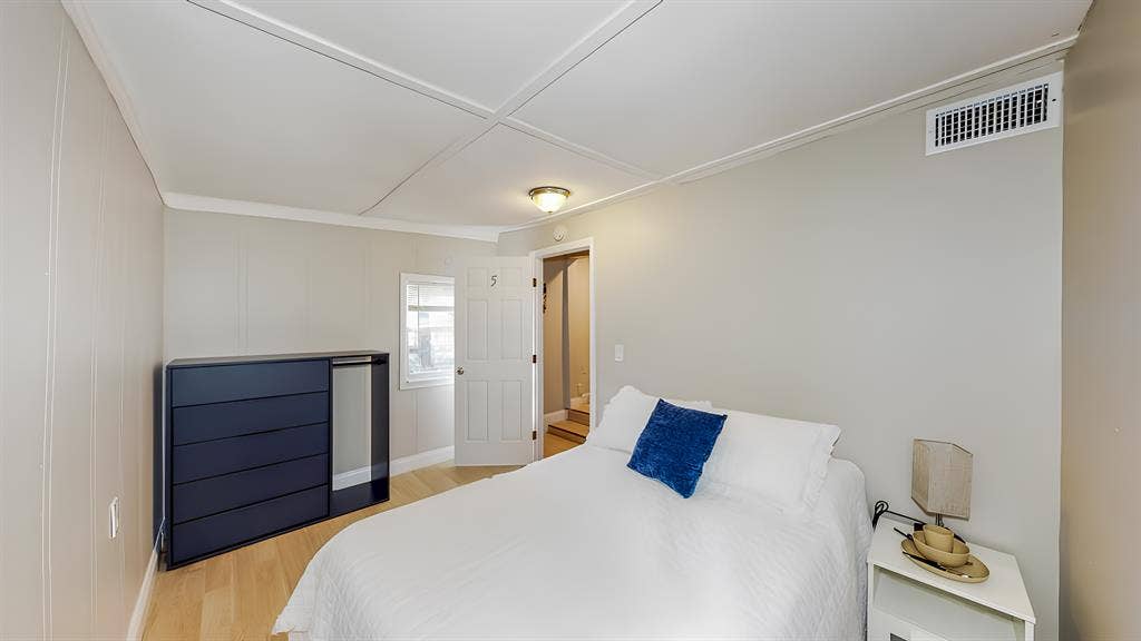 6 BR in Tampa