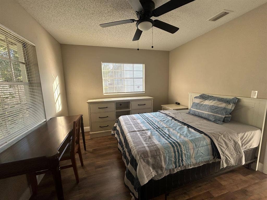 6 BR in Ocala