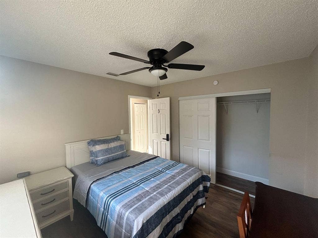 6 BR in Ocala