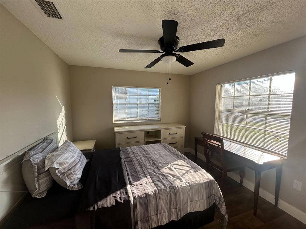 6 BR in Ocala