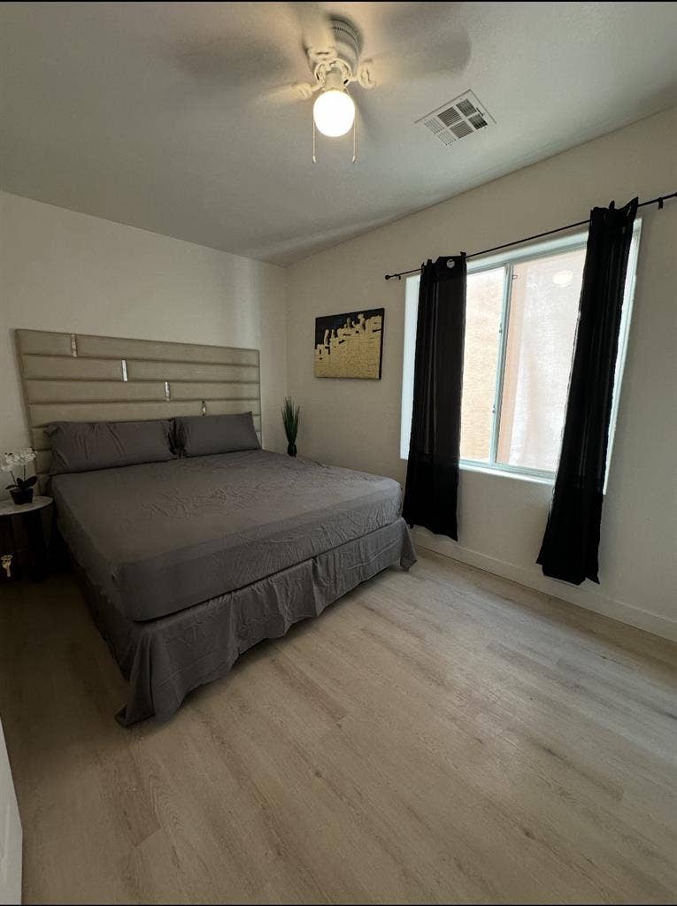 Clean. Cozy. Business like