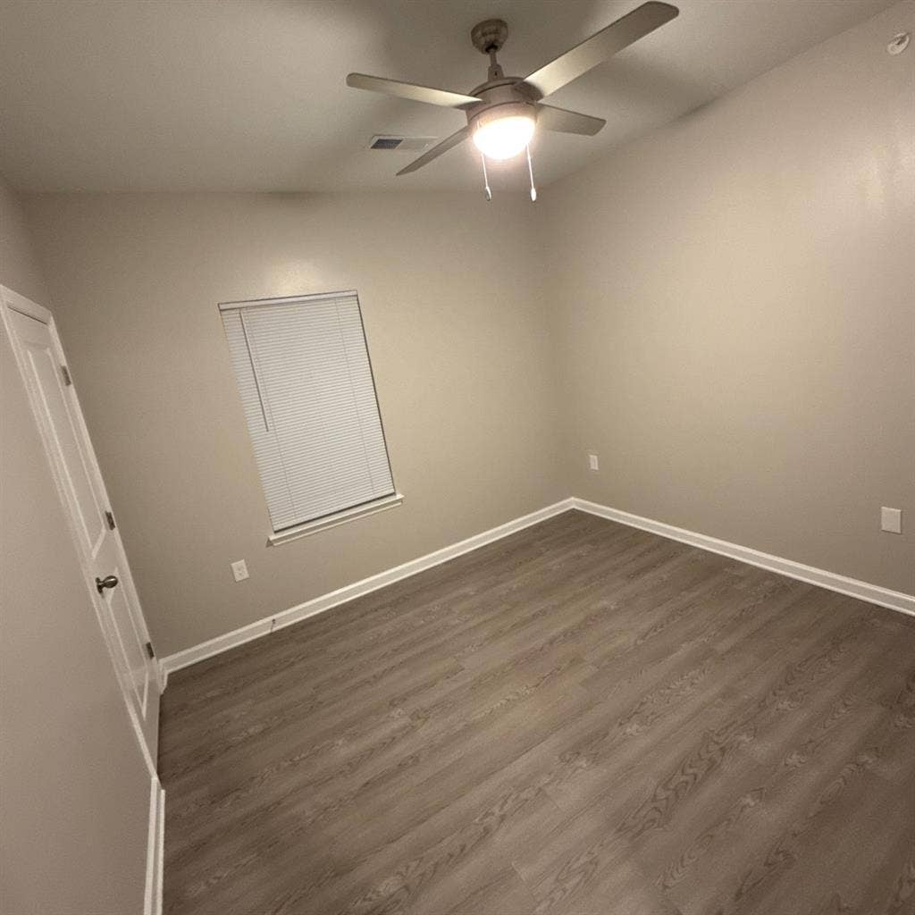 CLEAN ROOM FOR RENT ❗️