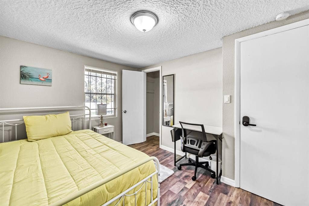 8 BR in Jacksonville