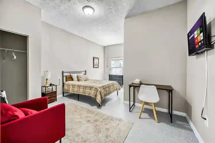 8 BR in Jacksonville