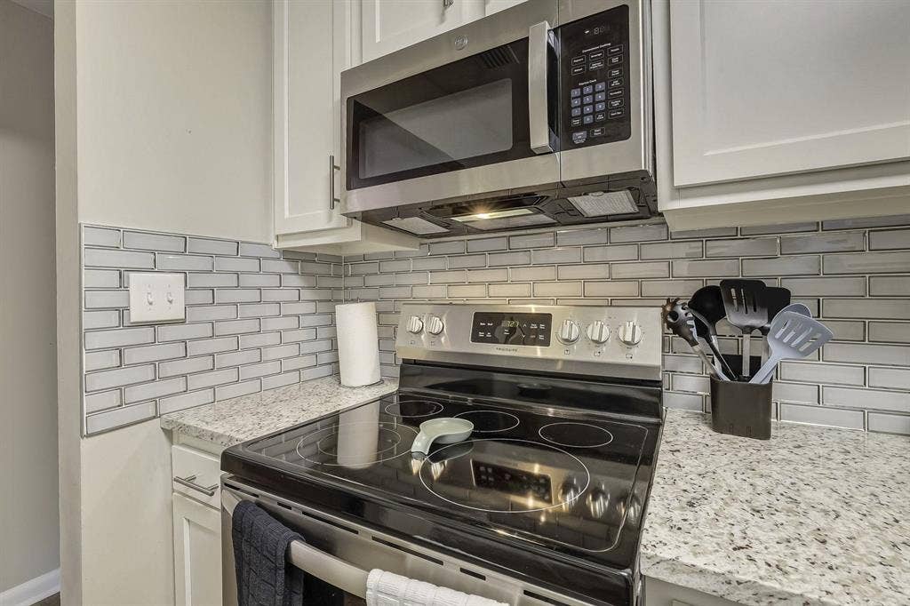 8 BR in Jacksonville