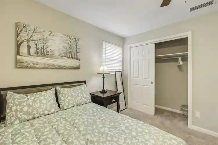 8 BR in Jacksonville