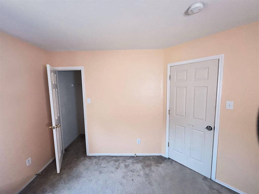 9 BR in Northeast Side