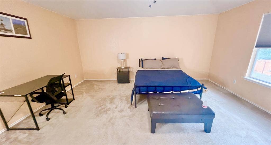 9 BR in Northeast Side