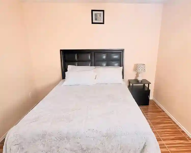 9 BR in Northeast Side