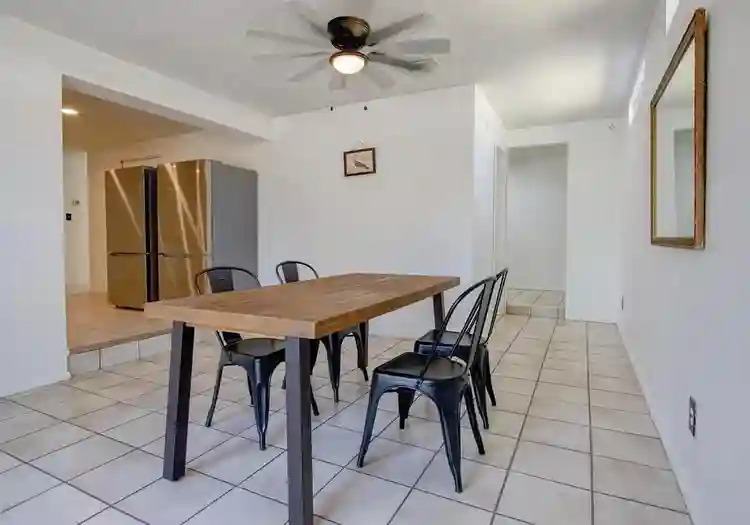 7 BR in Tampa