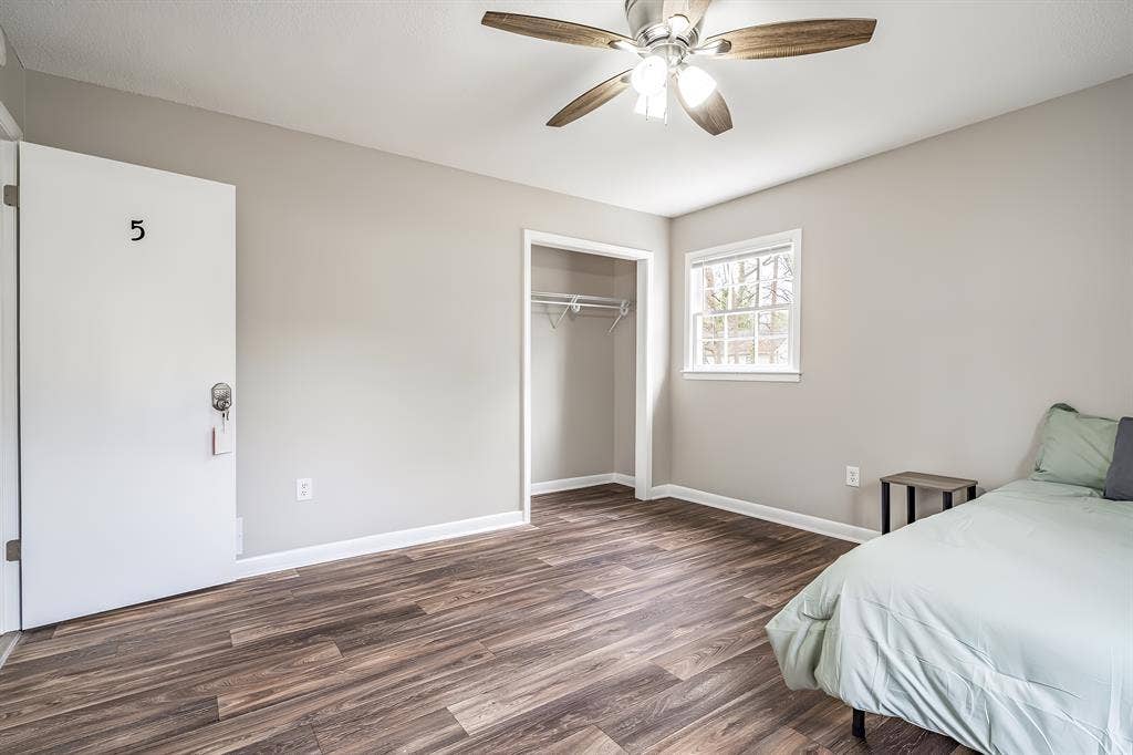 10 BR in Atlanta