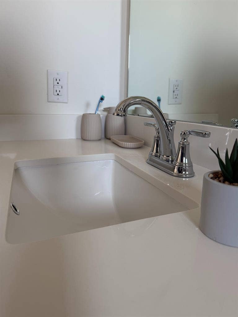 4 BR in Cypress