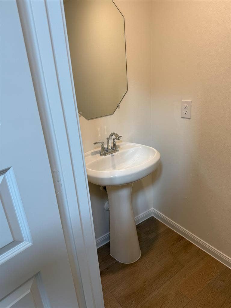 4 BR in Cypress