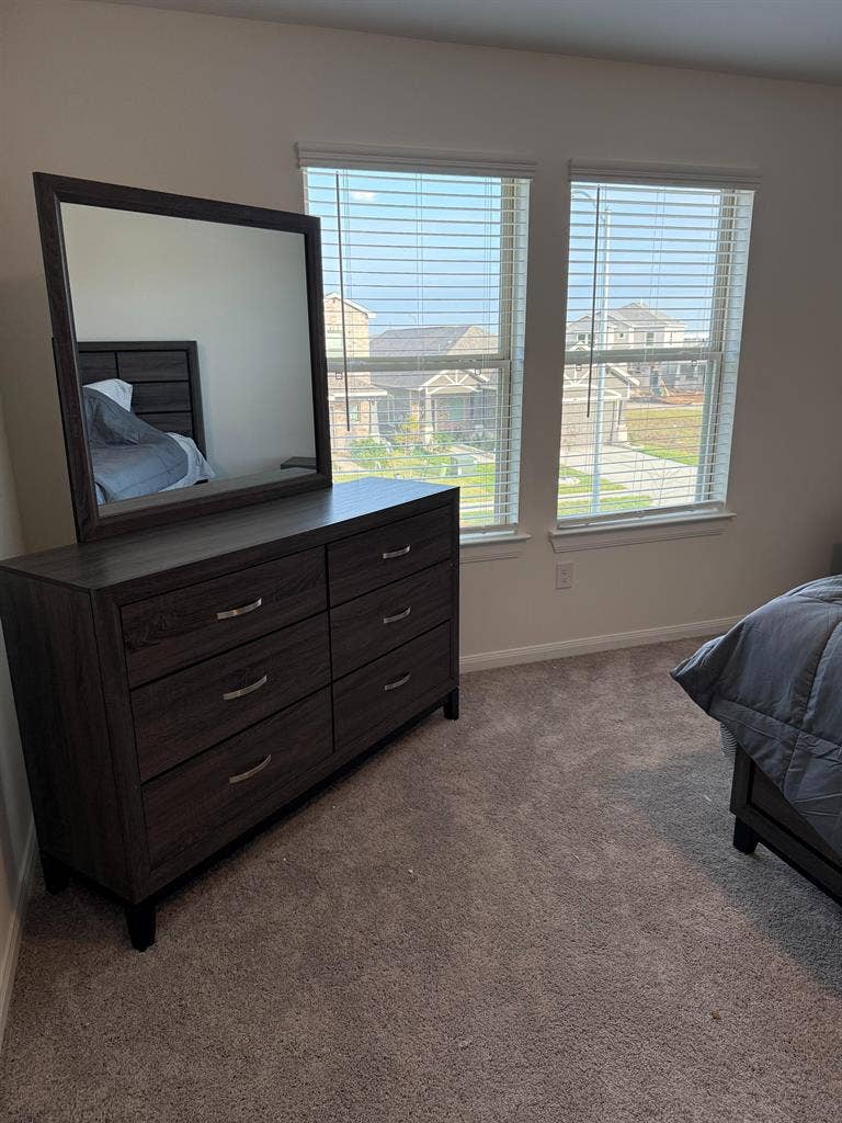 4 BR in Cypress