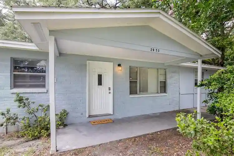 6 BR in Jacksonville