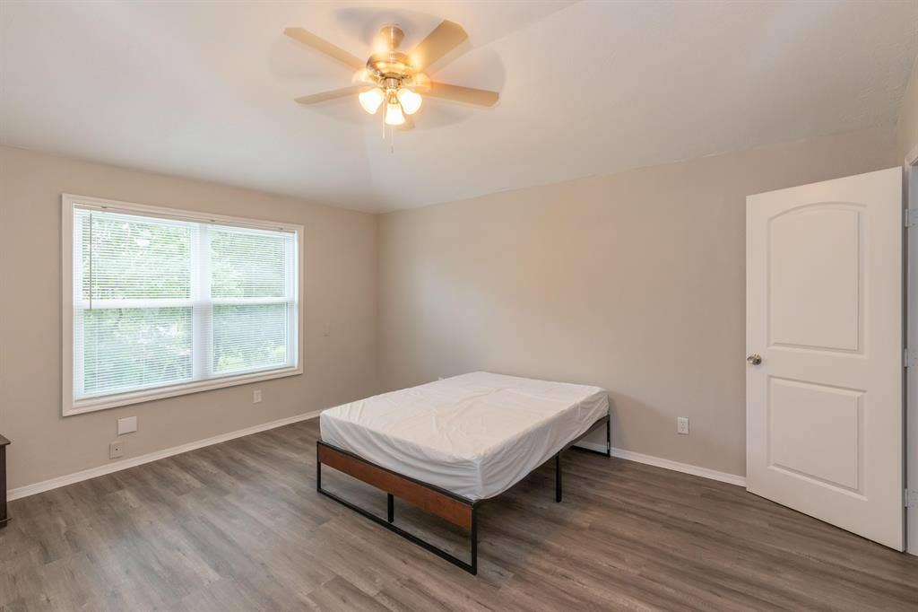 7 BR in Houston