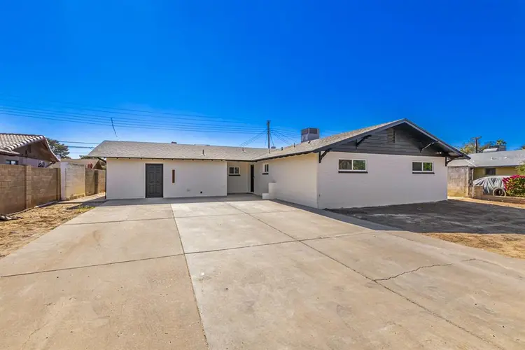 8 BR in Phoenix