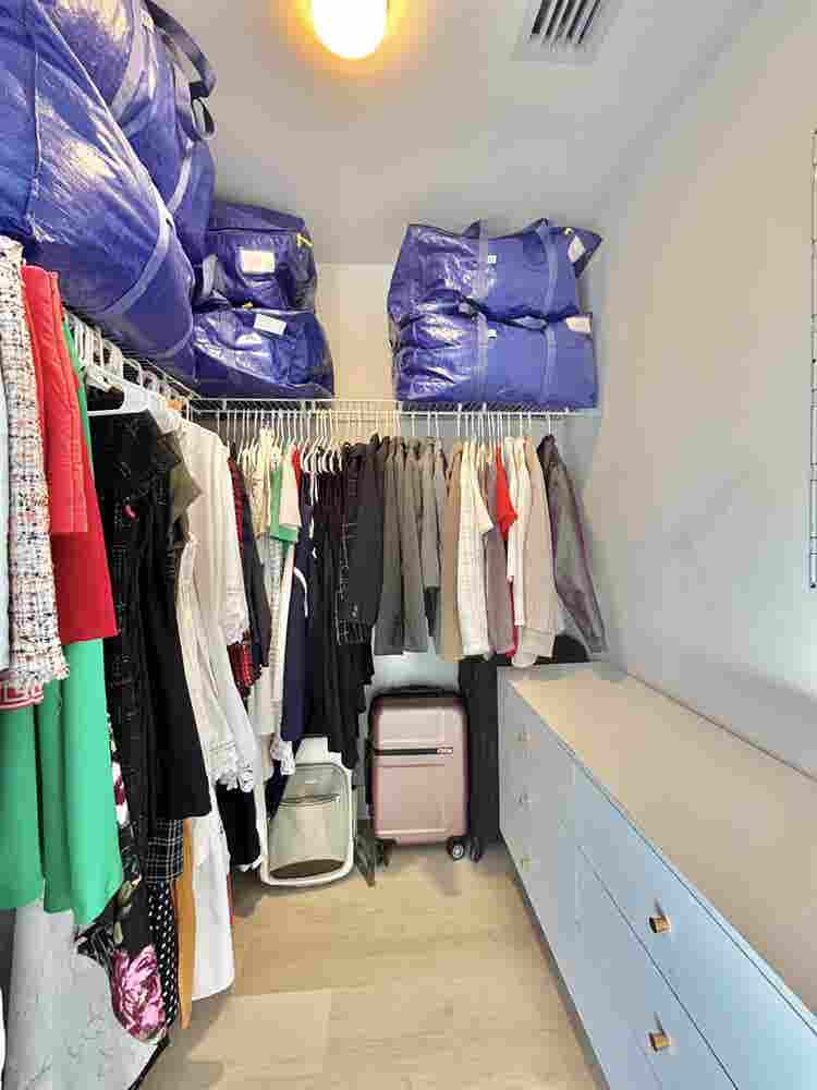 **NEWLY BUILT LUXURY APARTMENT**