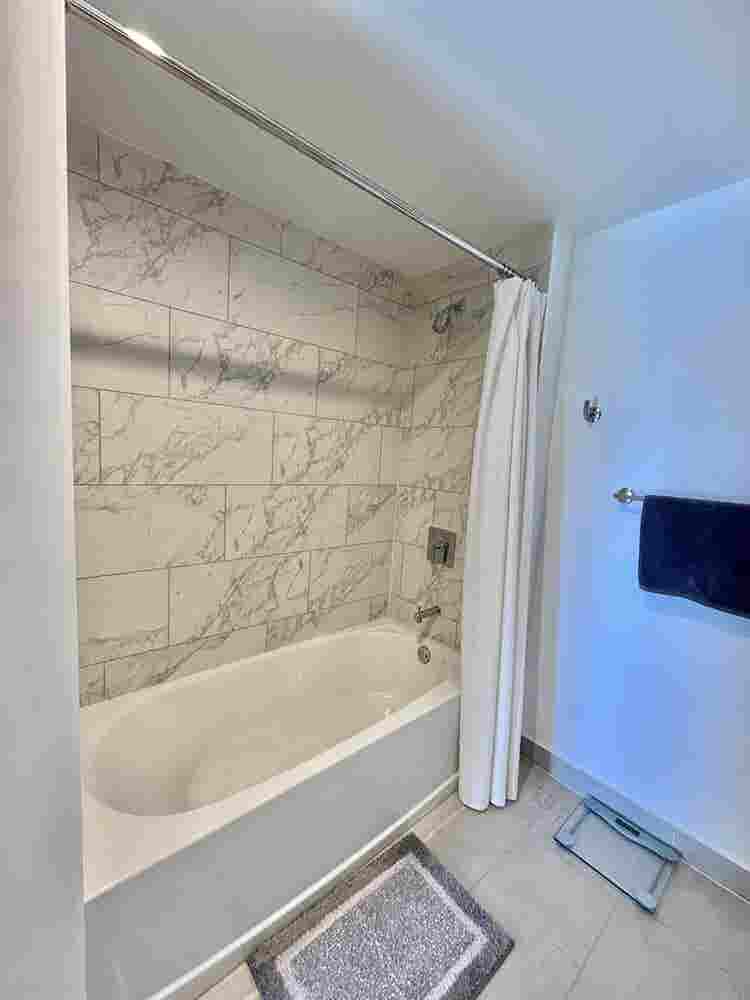 **NEWLY BUILT LUXURY APARTMENT**