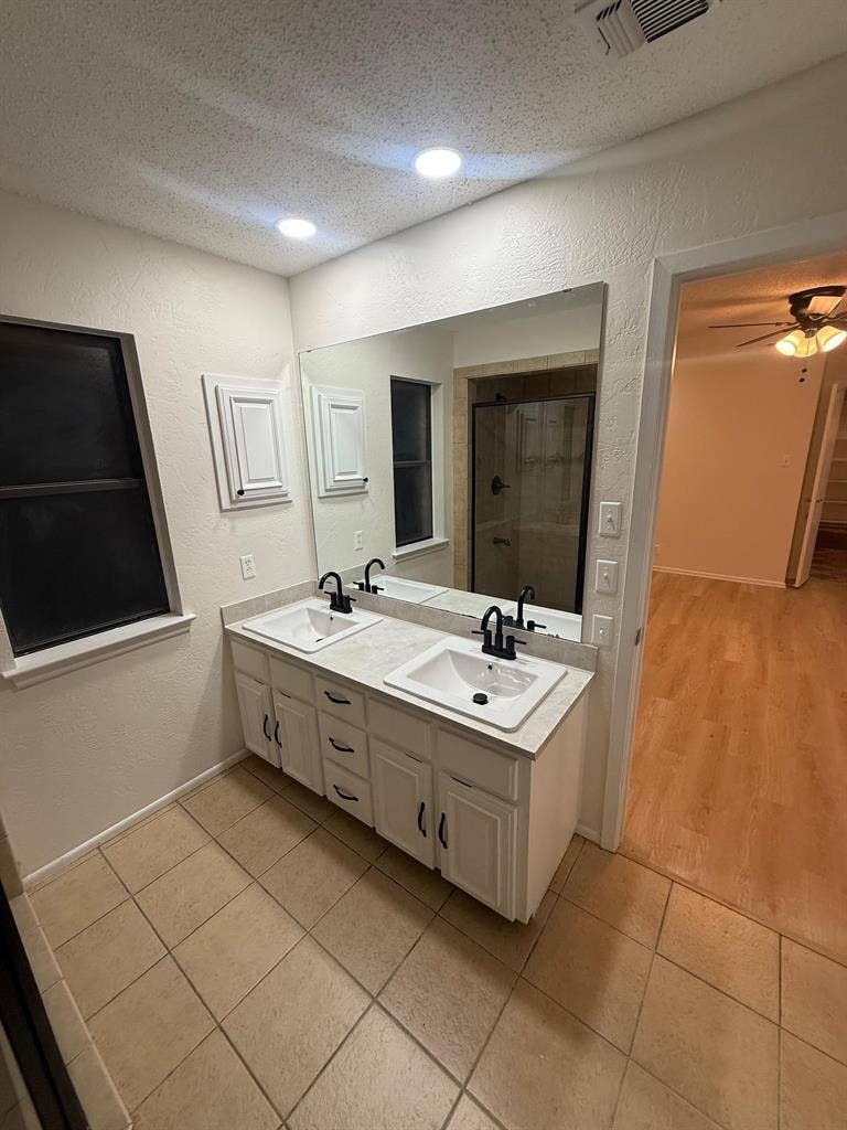 4 BR in San Antonio