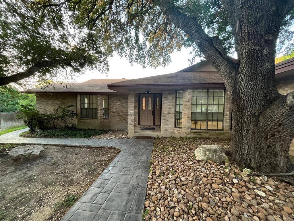 4 BR in San Antonio
