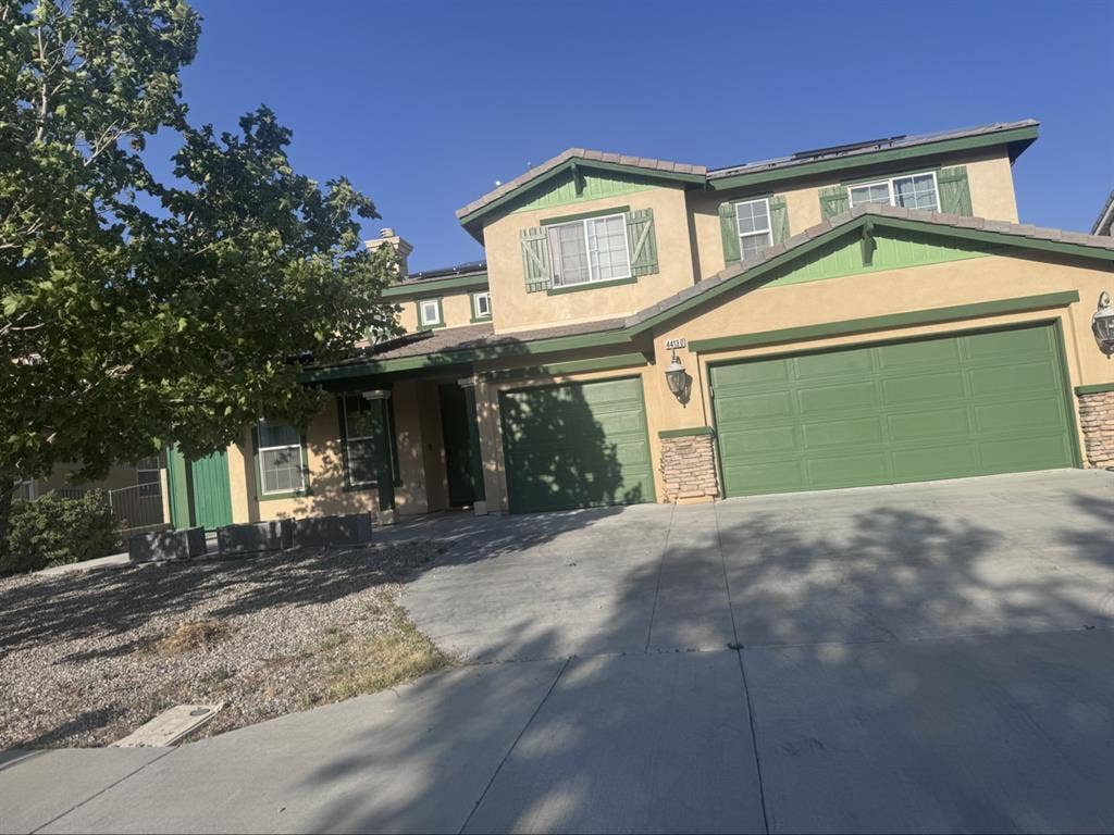 Room in a big house W Lancaster