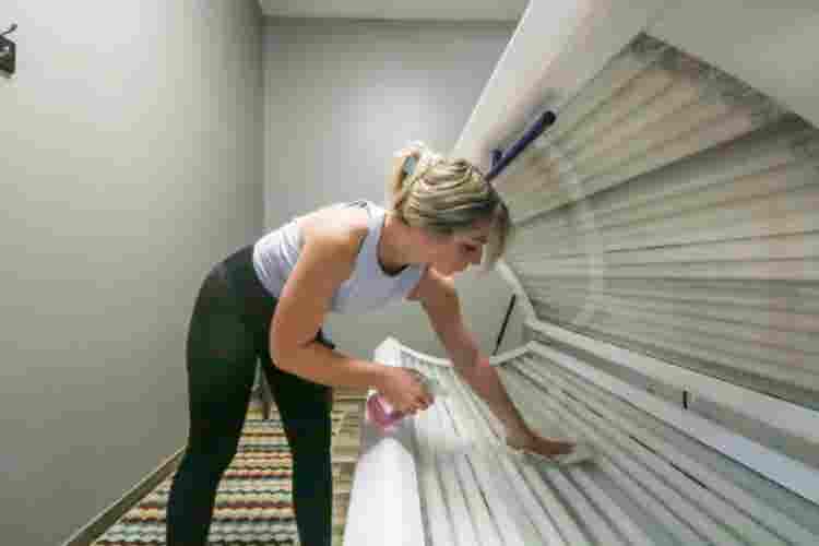 3 bed apartment - private room/bath