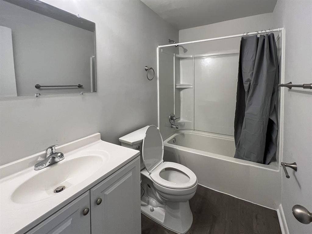 6 BR in Jacksonville