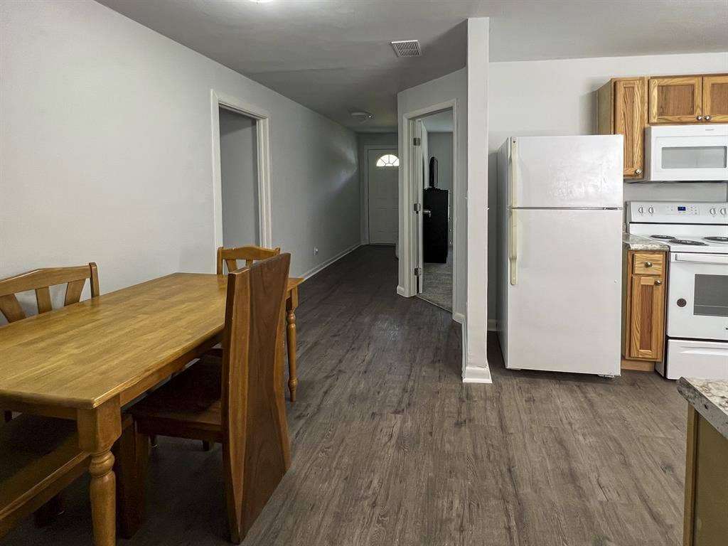 6 BR in Jacksonville