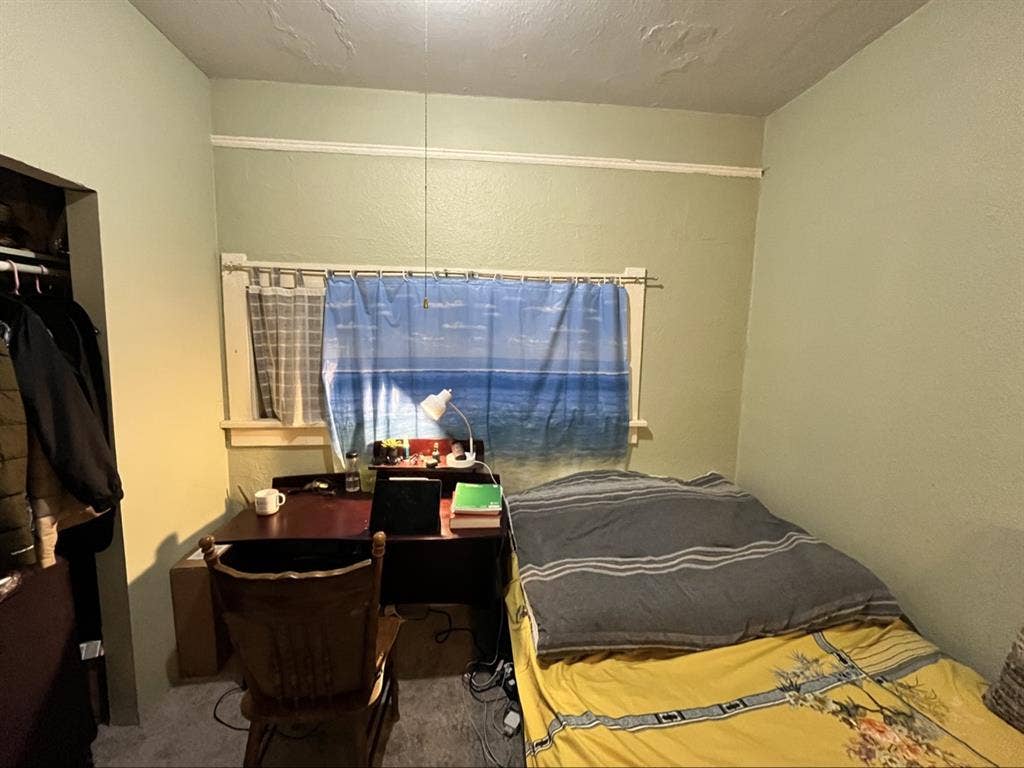 Subleasing 1 Bed/shared bath