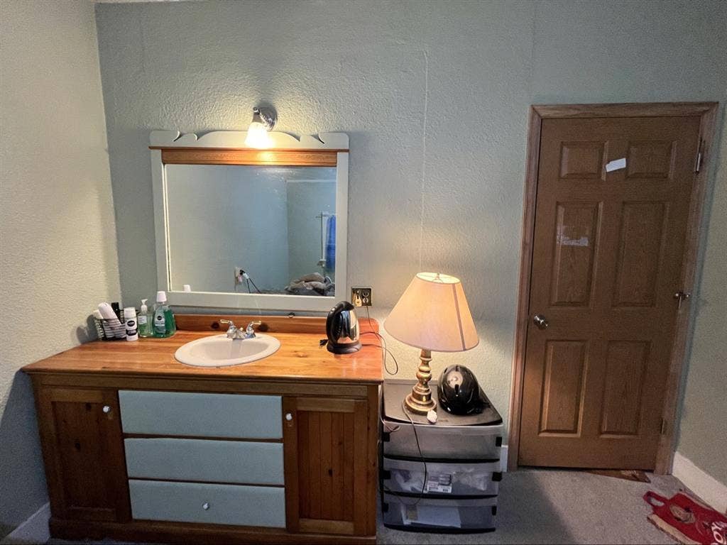 Subleasing 1 Bed/shared bath