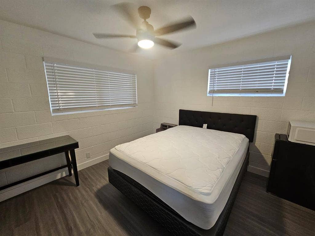 13 BR in Las Vegas