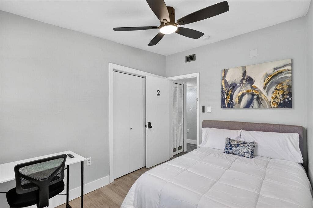 6 BR in Temple Terrace