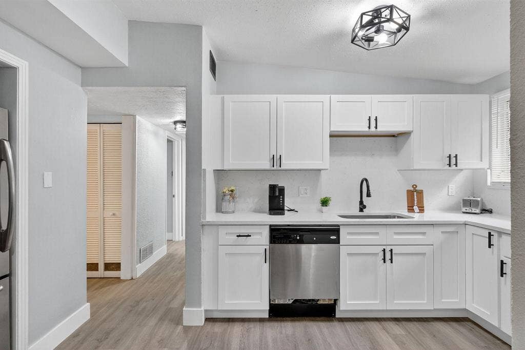 6 BR in Temple Terrace