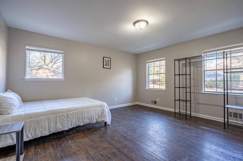 10 BR in Atlanta