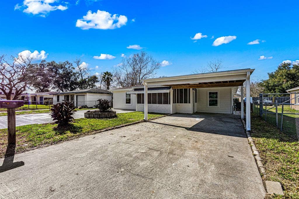 5 BR in La Marque